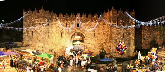 שער שכם בלילות הרמדאן בירושלים, צילום דורון יושע